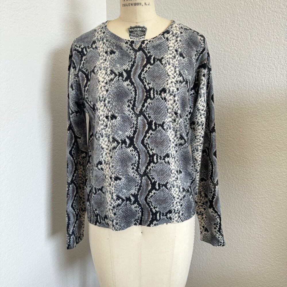 Pure Amici | 100% Cashmere Snake Print Sweater size M
